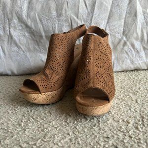 A.N.A Brand, Size 6.5, brown